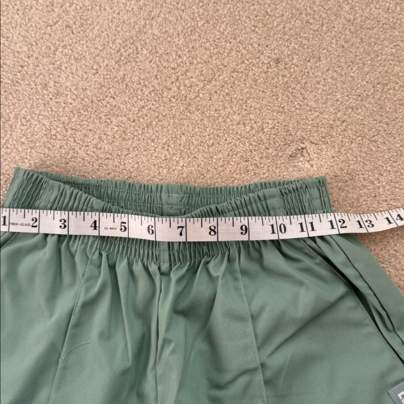 NWT Scrub Set Short Sleeve Size XS - Picture 11 of 12